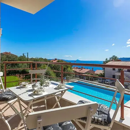 E&T Apartments With A Beautiful Pool Rabac Room photo